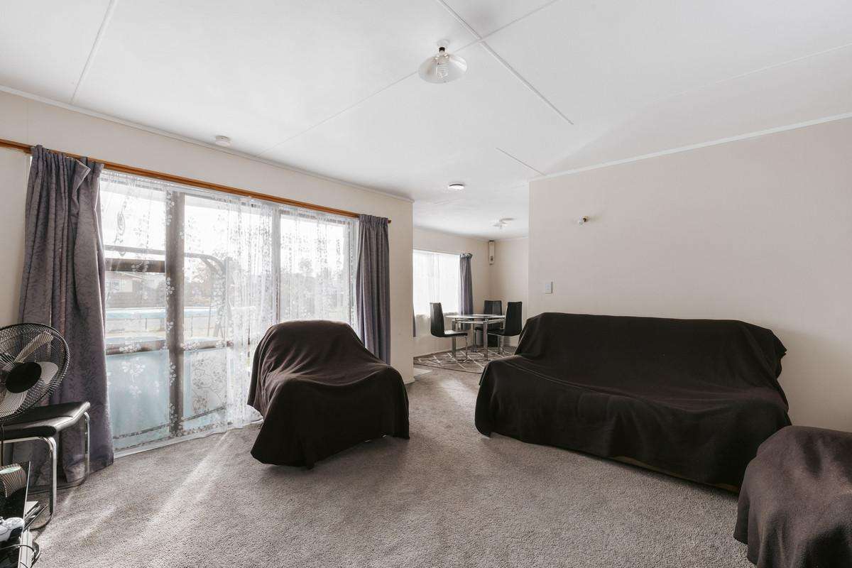 250 Valley Road_1
