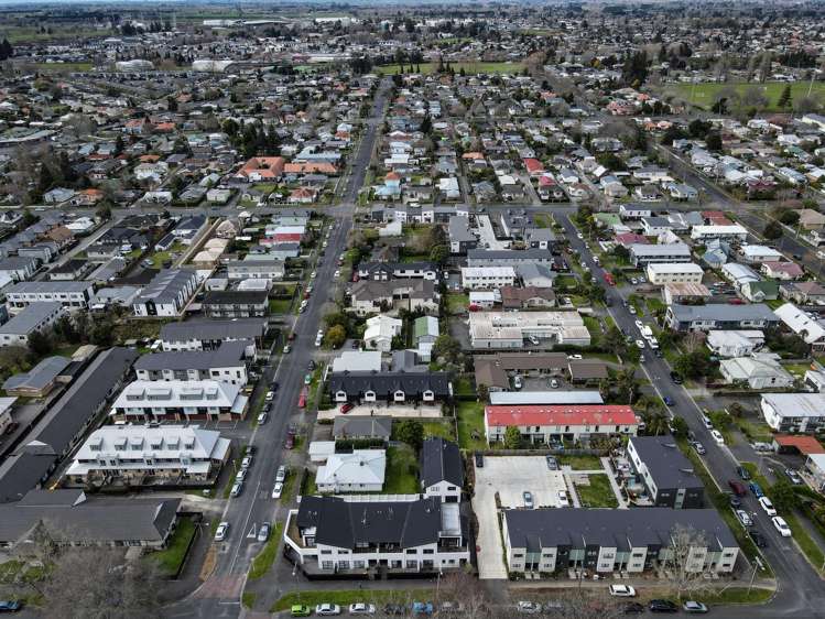 132d Firth Street Hamilton East_25