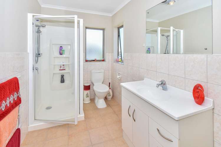 33 Crossandra Drive Mangere_8