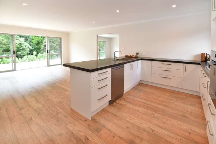 318 Upper Waiwera Road Puhoi_10