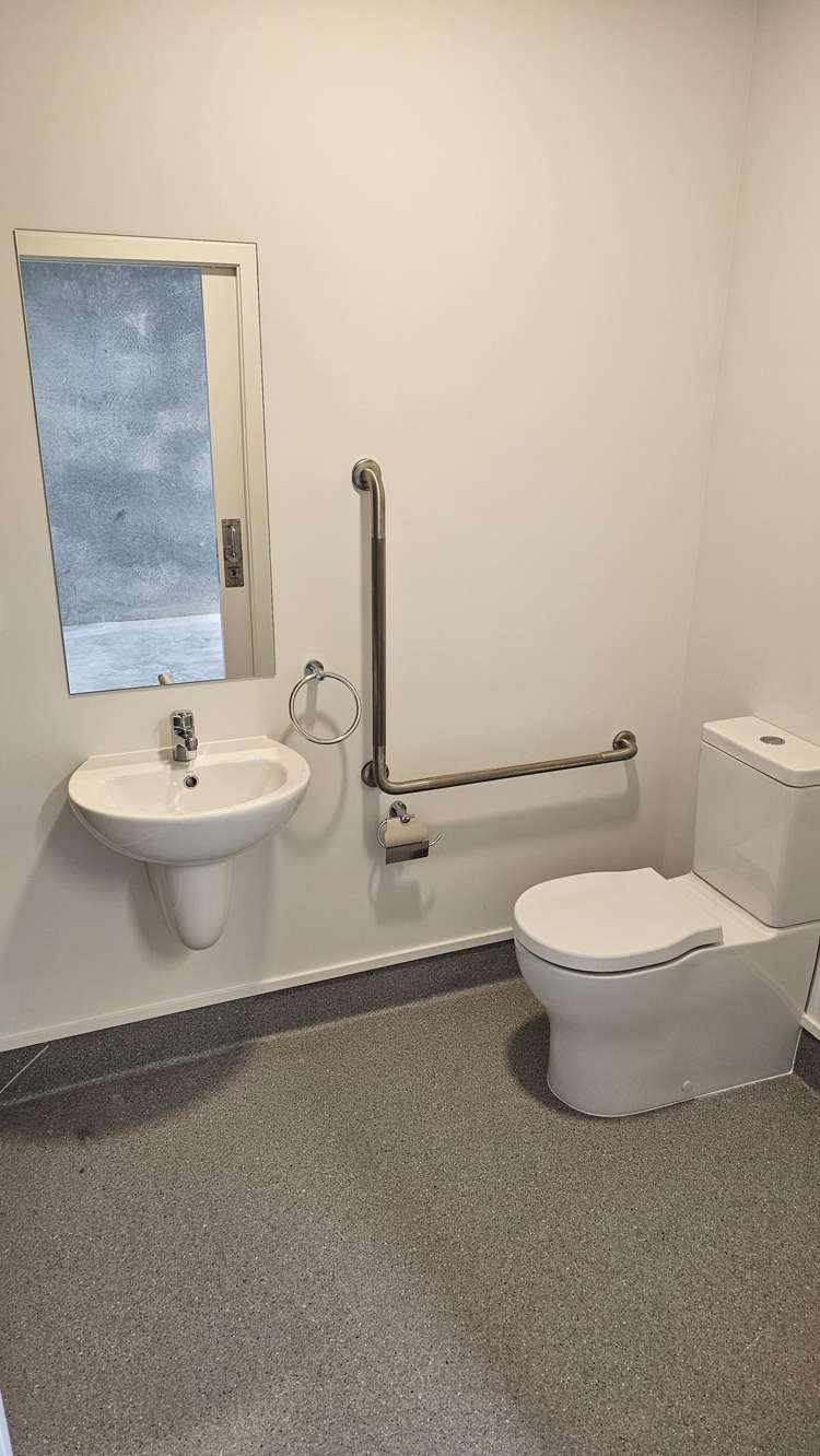 Unit 21, 12 Mohuia Crescent Porirua_10