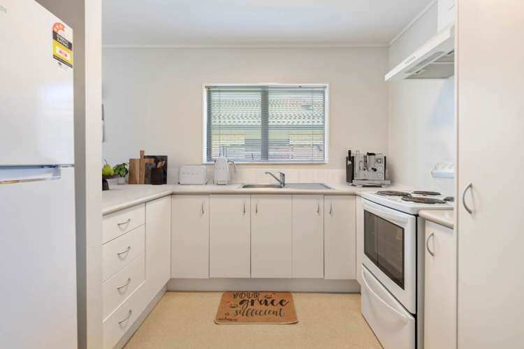 16 Ceasar Place Favona_8