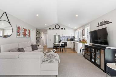 124/80b Burwood Road_3