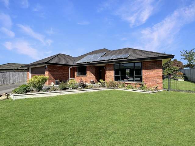 BROOKSIDE CLOSE - FOUR BEDROOMS
