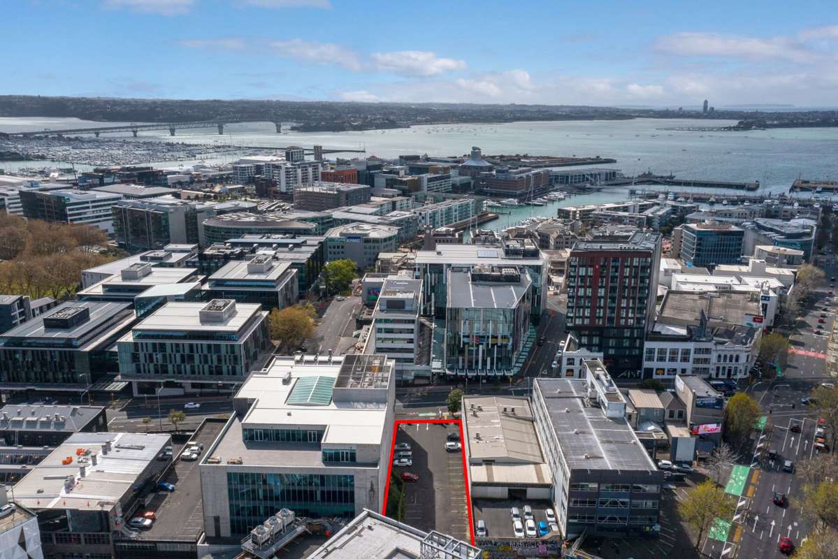 156 Victoria St West_0