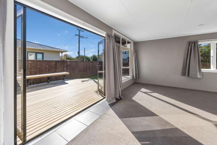15 York Crescent Westown_4