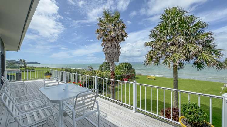 1694 East Coast Road Whakatiwai_15