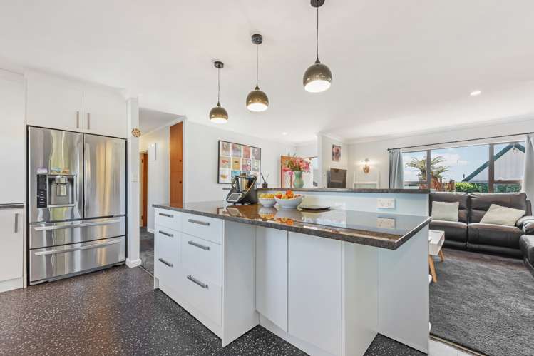 8 Hobhouse Street Stoke_11