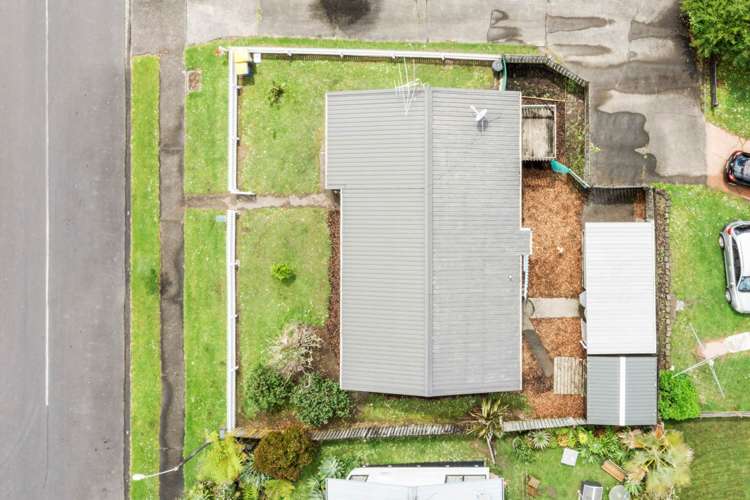 37 Meadowvale Rise Titirangi_16