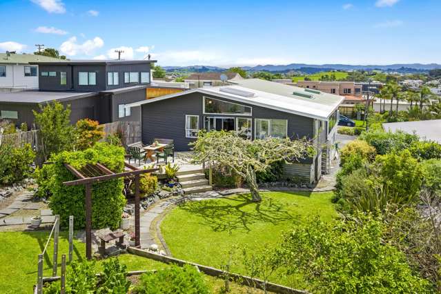 8 Alexander Road Algies Bay_3