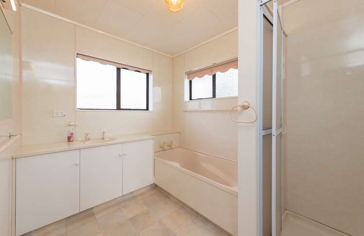 33 Washbourn Drive Richmond_22