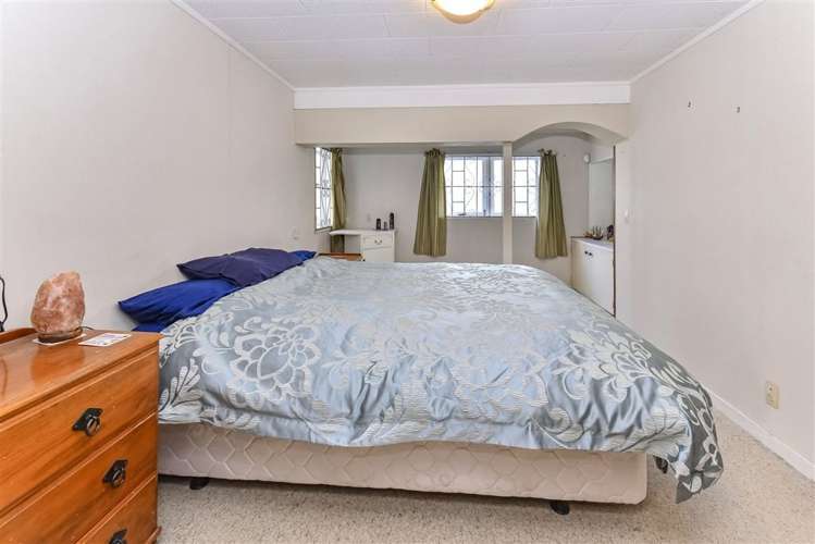 5 James Place Opaheke_11