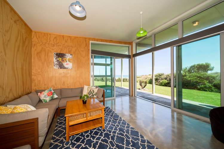 292 Tai Road Opunake_3