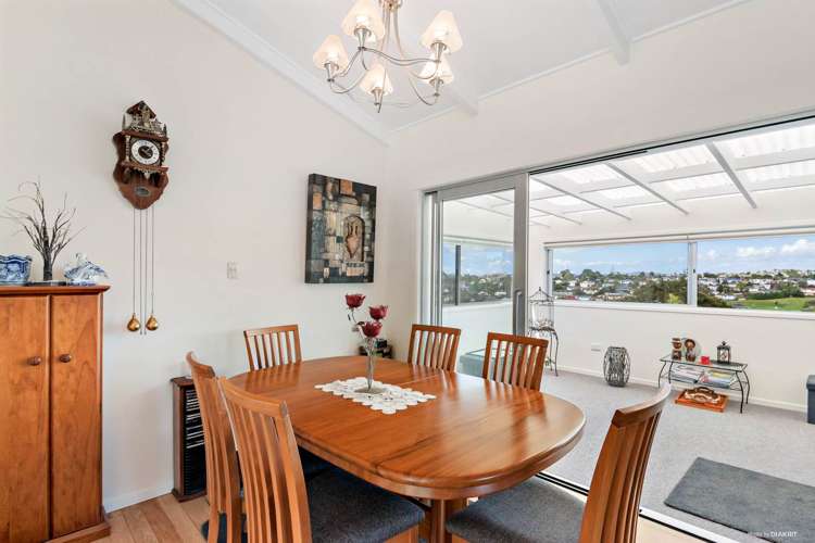 249 Glengarry Road Glen Eden_10