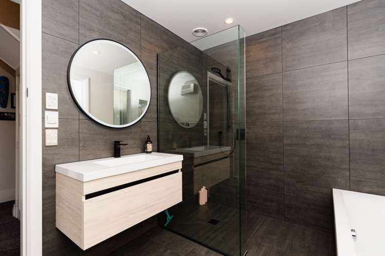 166 Victoria Road Saint Clair_12