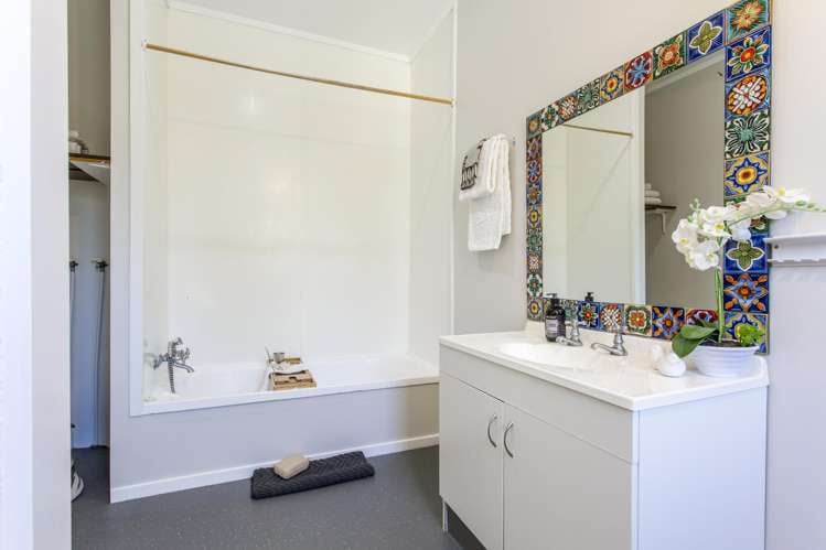 23 Makiri Street Helensville_12