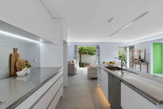 1/64 Hewitts Road Merivale_4
