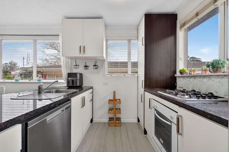 209B Edmonton Road Te Atatu South_10