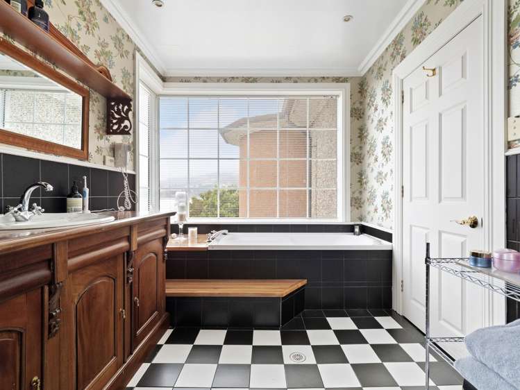 6 Mission Cove Company Bay_14