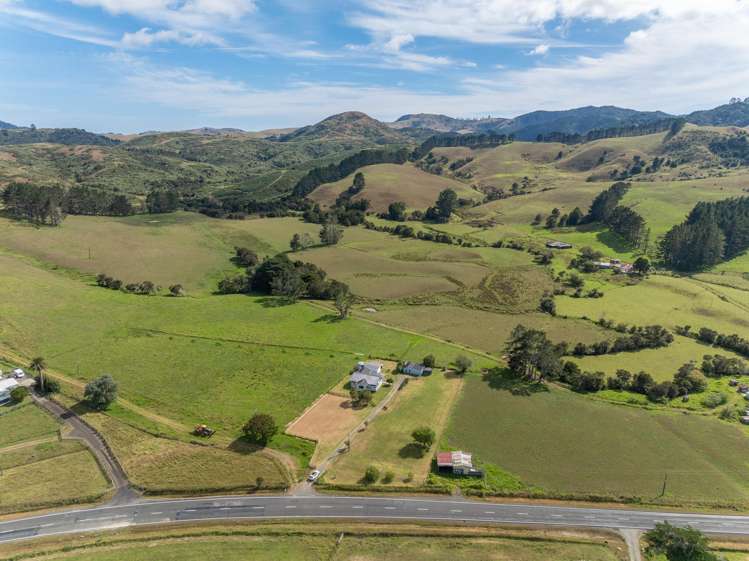 2490 State Highway 10 Mangonui_20