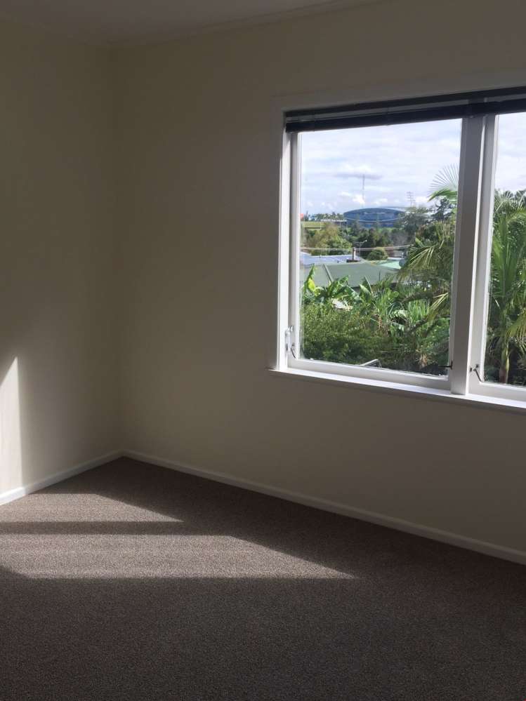 47 School Road Te Atatu South_9