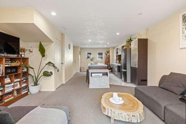 38/21 Hunters Park Drive Three Kings_4