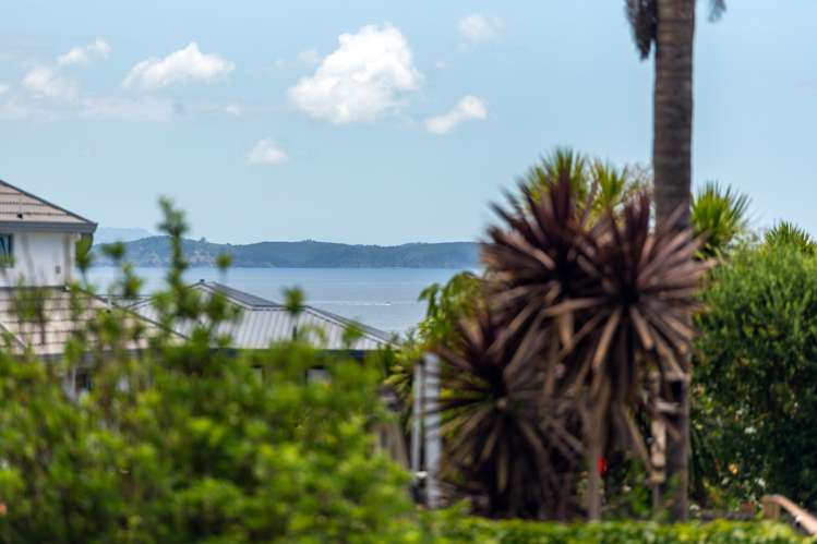 1292 Whangaparaoa Road Army Bay_18