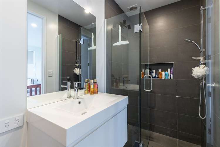 7 Bellamore Street Dalefield/Wakatipu Basin_5