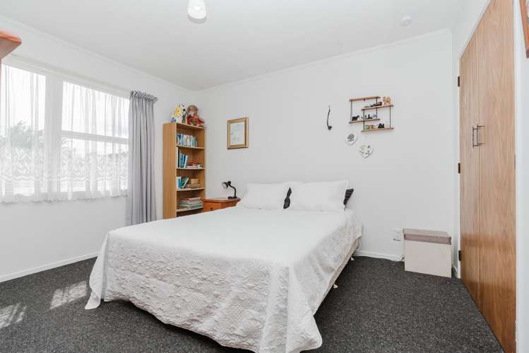 70 Livingstone Avenue Nawton_5