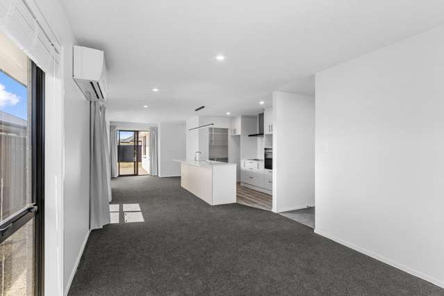 16 Henshaw Street Woodend_2