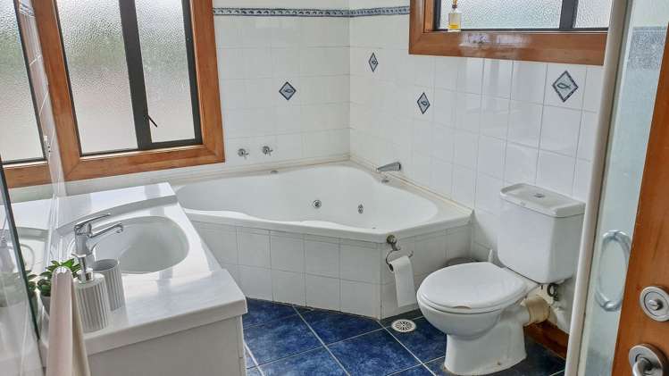 1 Bunker Way Strathmore Park_7