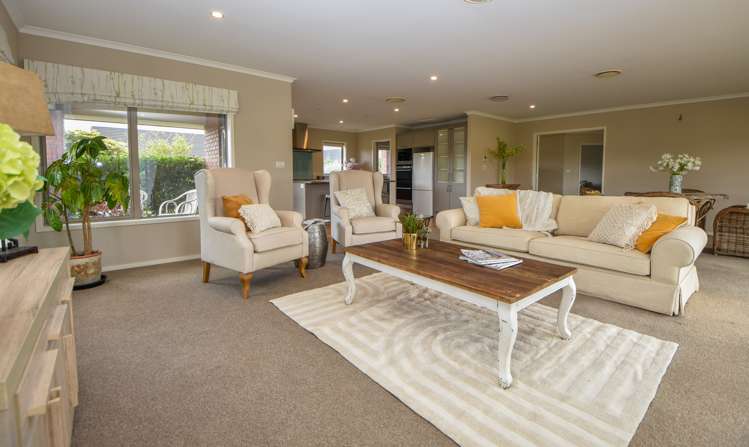 17 Carrington Drive Carterton_8