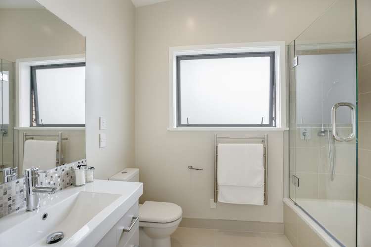 2 Buick Street Petone_30