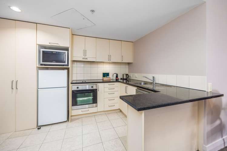 Address withheld Takapuna_10