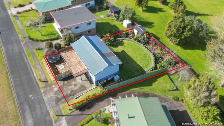 172 Torkar Road Clarks Beach_40