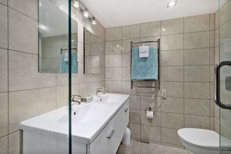 8 Eastcliffe Road Castor Bay_19