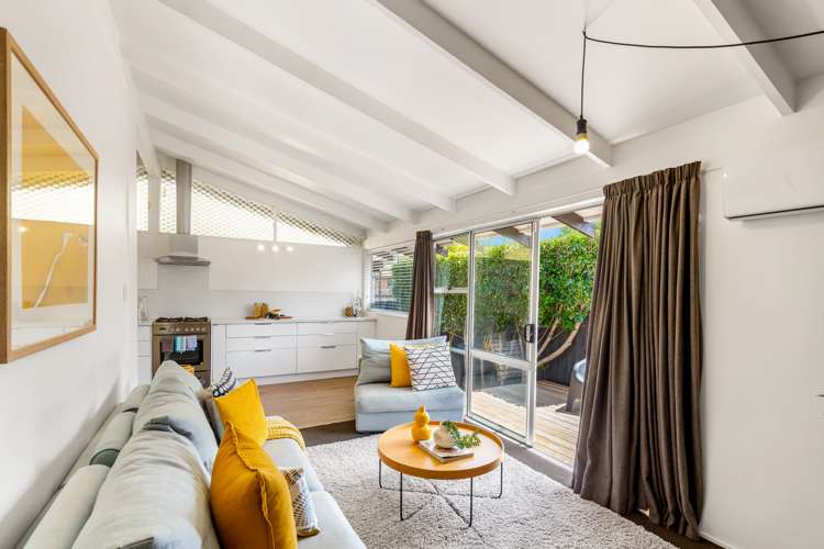 1/2 Finlow Drive Te Atatu South_6