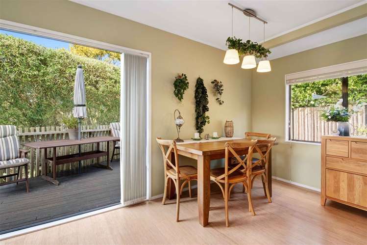 39 Doyly Drive Stanmore Bay_5