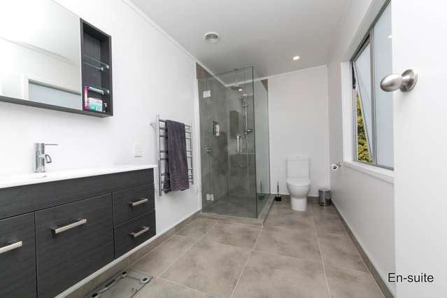 67 Captain Scott Road Glen Eden_2