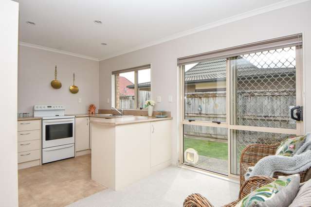 33/55 Armstrong Avenue Carterton_1