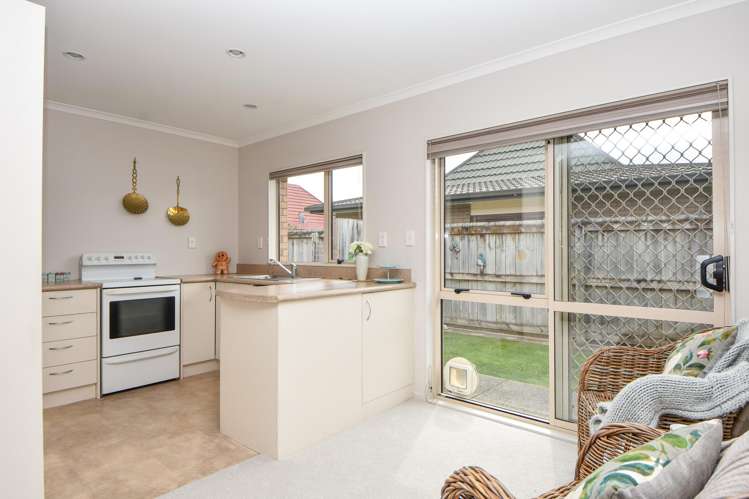 33/55 Armstrong Avenue Carterton_1