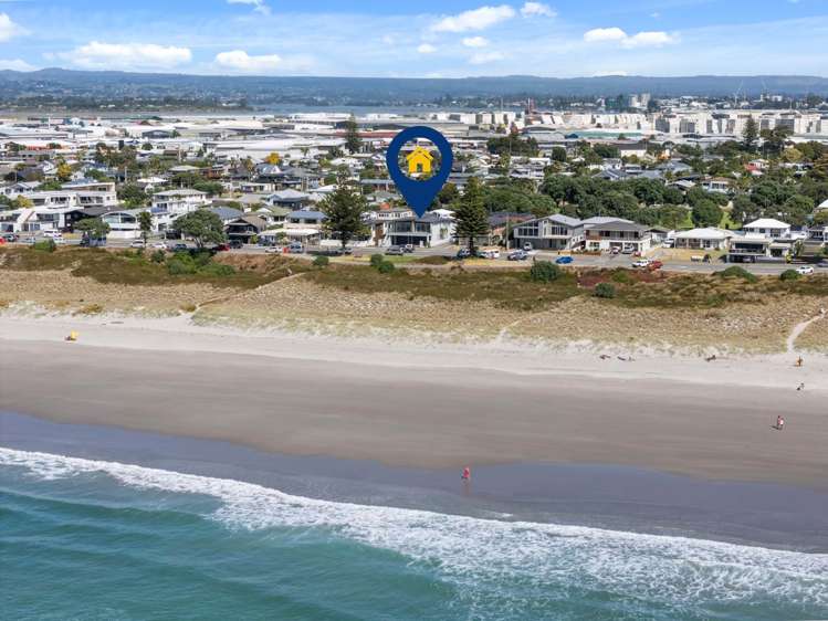 169A Marine Parade Mt Maunganui_35