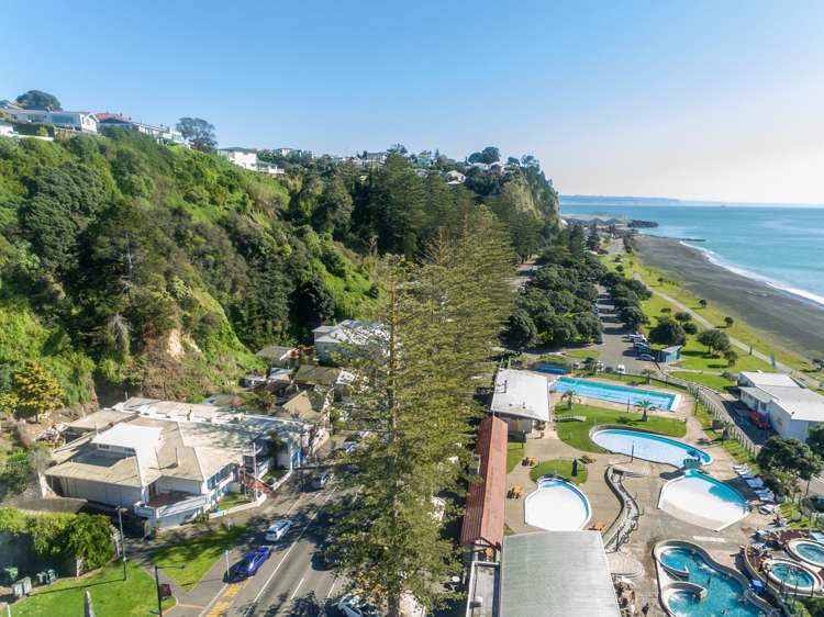 39 Marine Parade Bluff Hill_7