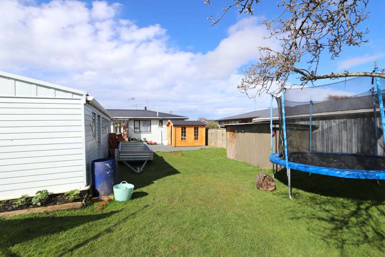 52 Edinburgh Crescent Waikiwi_20