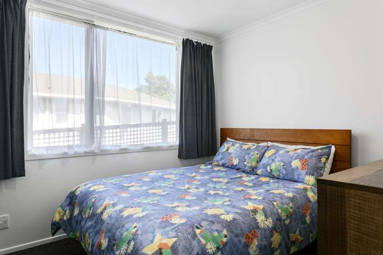 24 Tawa Street Hilltop_14