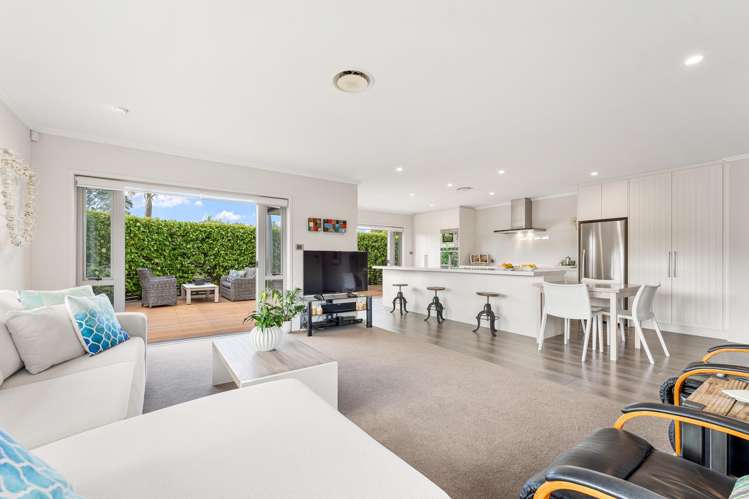 7 Laurie Street Red Beach_7