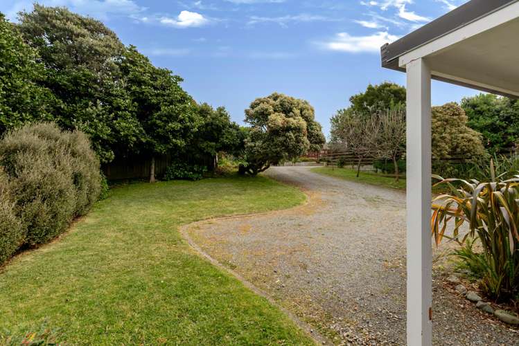 12 Ara Kuaka Waikanae Beach_24