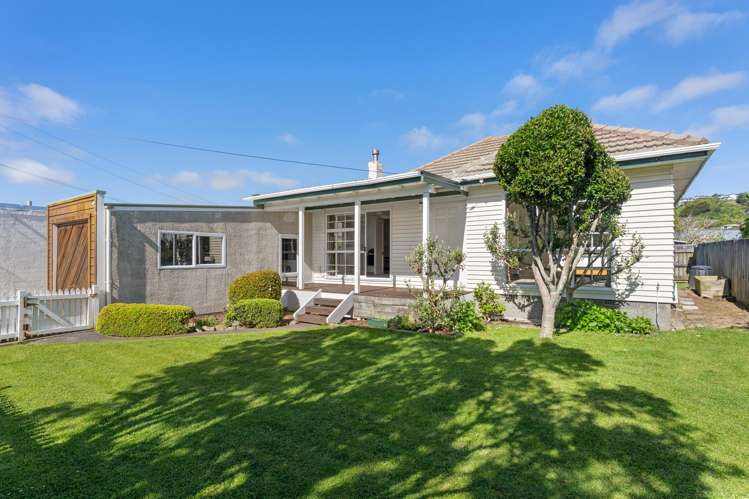 76 Oxford Street Tawa_15