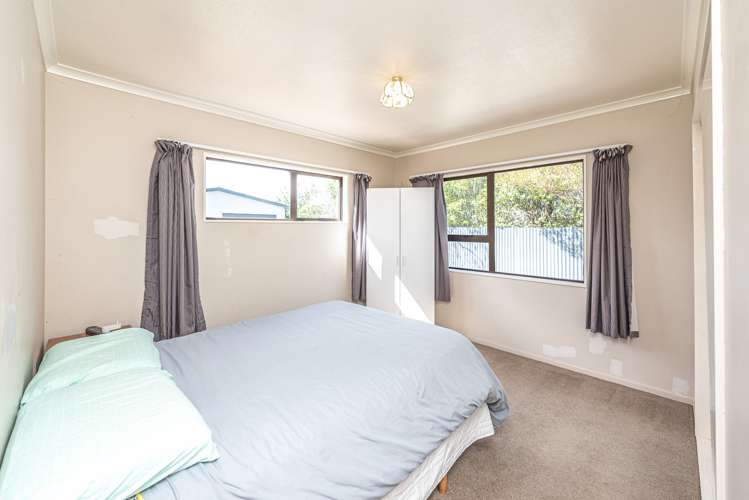 32 Exeter Crescent Springvale_17