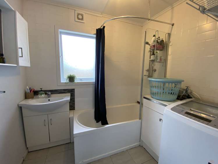 3/72 Flanshaw Road Te Atatu South_9